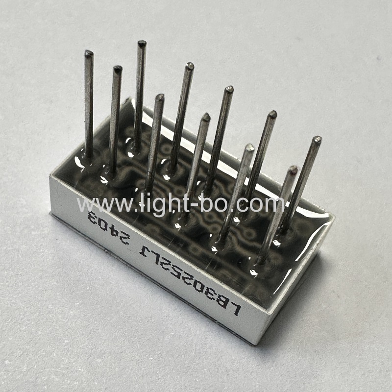 6,2 mm (0,25 Zoll) 3-stellige LED-Anzeige, 7 Segmente, gemeinsame Kathode für Temperaturanzeige
