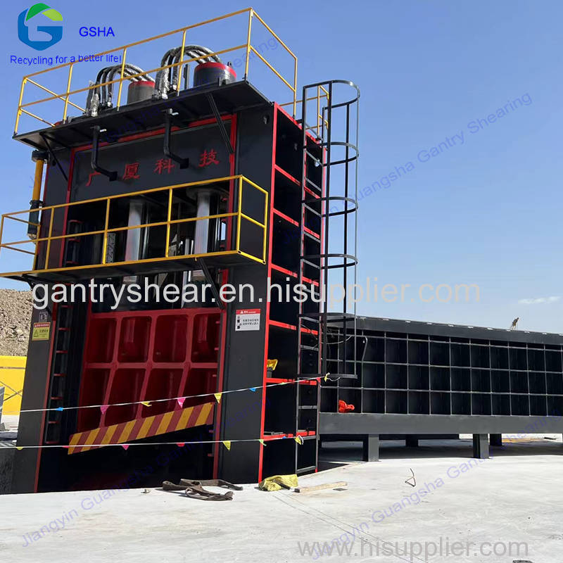 Hydraulic Multi-blade  Gantry Shear In Shipyard