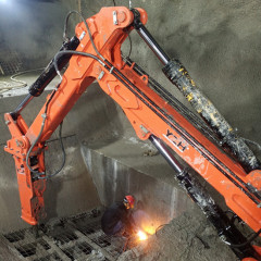 hydraulic rock breaker boom system