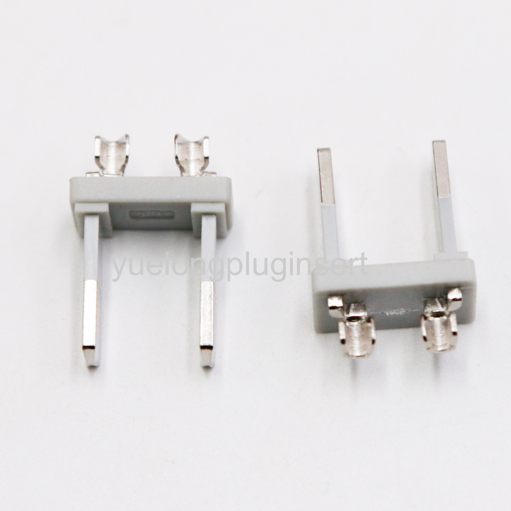 Chinese 3C PLUG INSERT