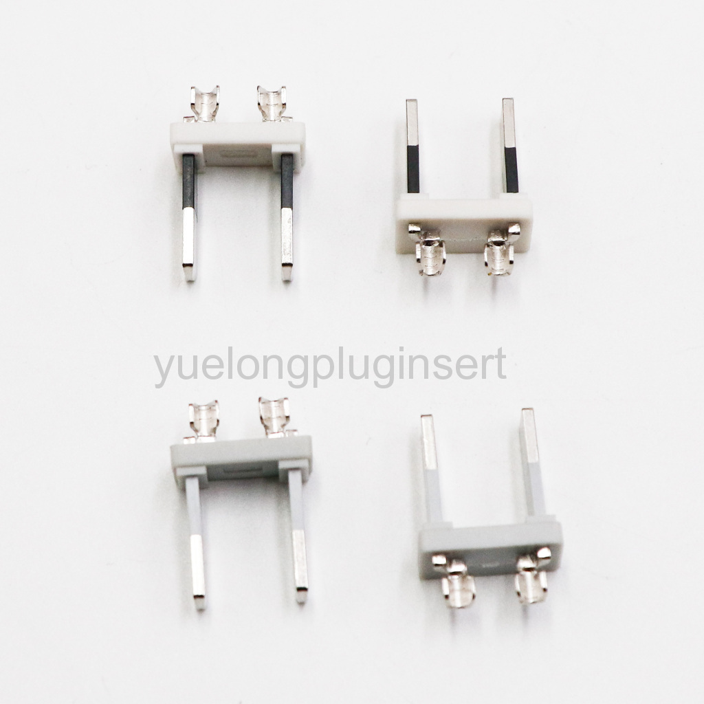 Chinese 3C PLUG INSERT