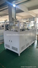 Two Heads Tipping Machine by Credit Ocean
