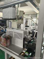 Two Heads Tipping Machine by Credit Ocean