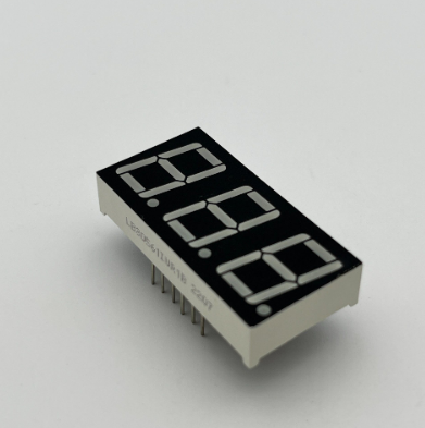 Affichage LED à 7 segments à anode commune de 0,56" à trois chiffres rouge ultra brillant pour tableau de bord