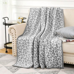 Multifunctional Blanket 4