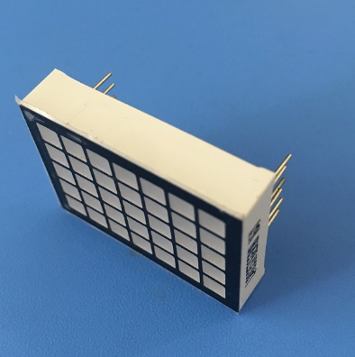 Matriz de pontos brancos de alta intensidade 5×7