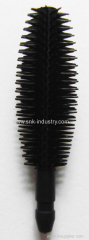 RUBBE MASCARA BRUSH .BLACK