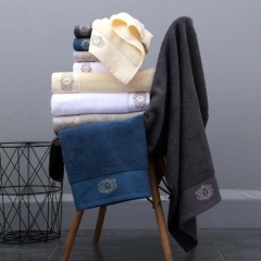 High Quality 32S/2 Combed Cotton Towels for Hotels and Spas Commercial Grade Bulk Supply