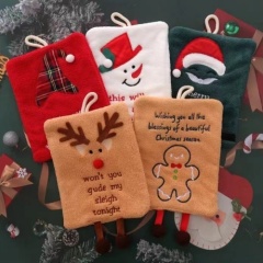 Christmas Hanging Hand Towel Thickened Coral Fleece Cartoon Towel Super Absorbent Quick Drying Kitchen Bathroom Cleaning