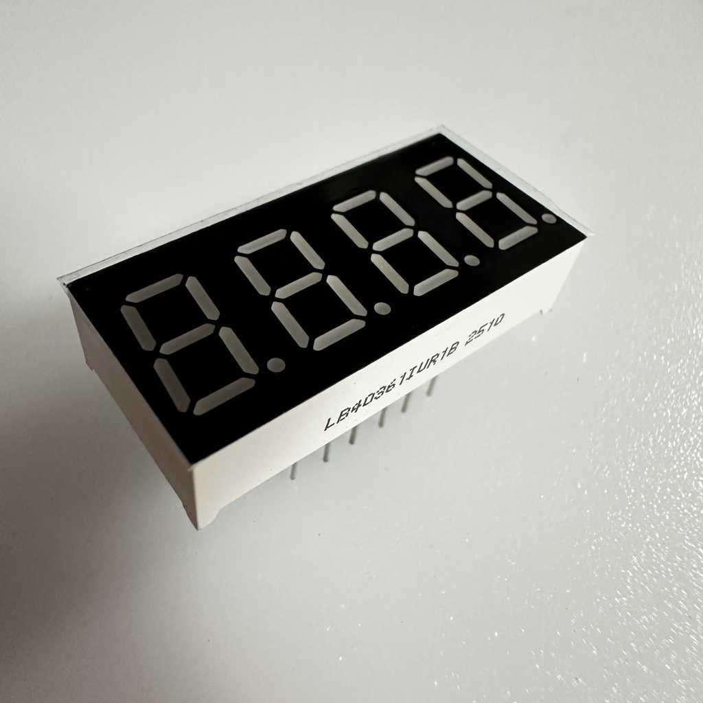 4-stellige 9,2-mm-7-Segment-LED-Anzeige mit ultraheller roter gemeinsamer Anode
