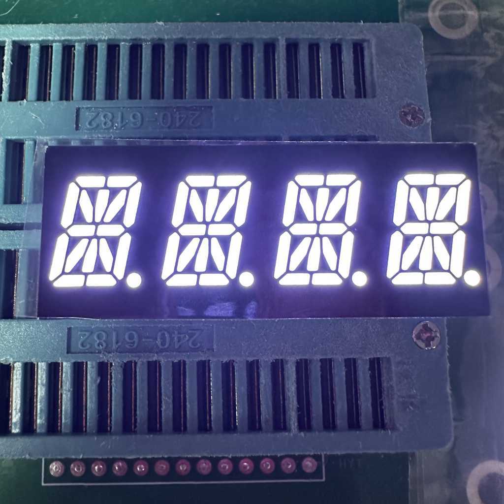 Affichage LED blanc ultra-brillant à 4 chiffres, 0,39 pouce, 16 segments, cathode commune, pour tableau de bord