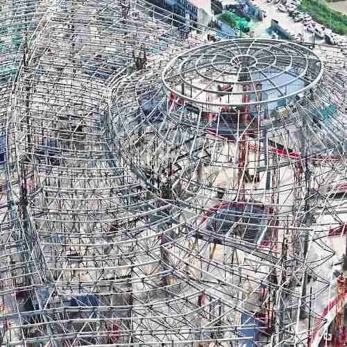 крыша стального пространственного каркаса терминала аэропорта