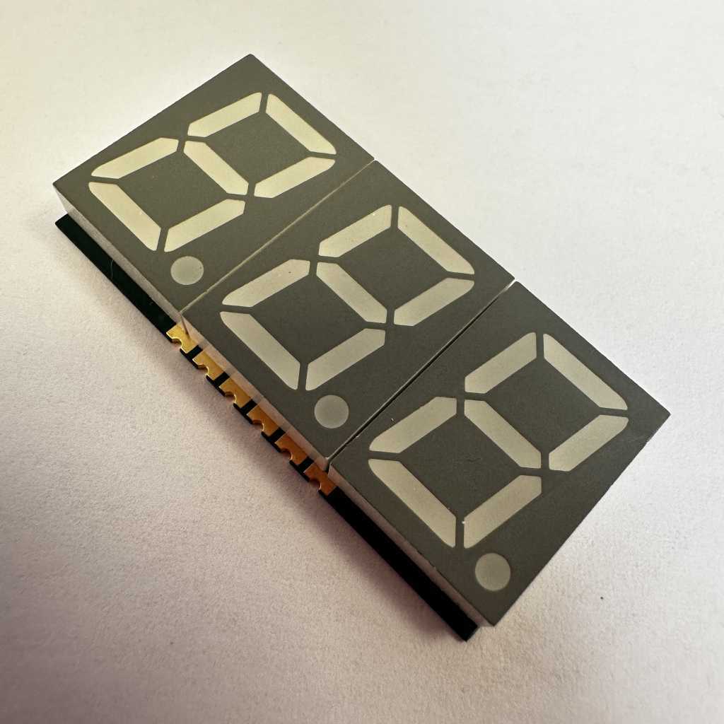 Ultra bright white SMD 7 Segment LED Display 3 Digit 14.2mm common cathode for Temperature Controller