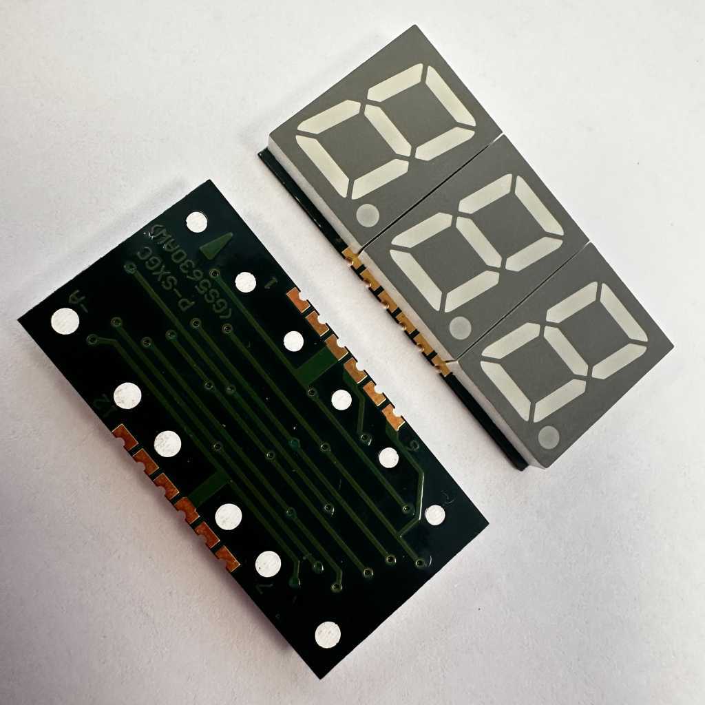 Ultra bright white SMD 7 Segment LED Display 3 Digit 14.2mm common cathode for Temperature Controller