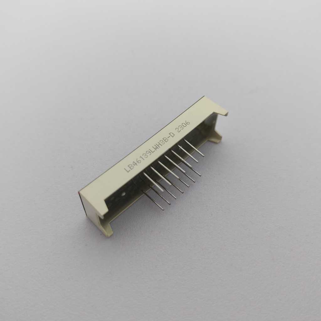 Horloge LED blanche ultra-lumineuse à 4 chiffres pour appareils électroménagers