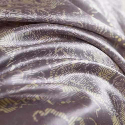 Bộ ga trải giường 4 món bằng lụa tơ tằm 100%, độ dày 25 momme, in kỹ thuật số, cỡ Queen và King, chất liệu cao cấp.