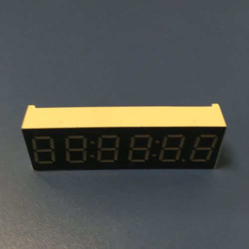 Display a 7 segmenti a 6 cifre, anodo comune, da 9,2 mm, di colore verde puro, per timer digitale con conto alla rovescia.