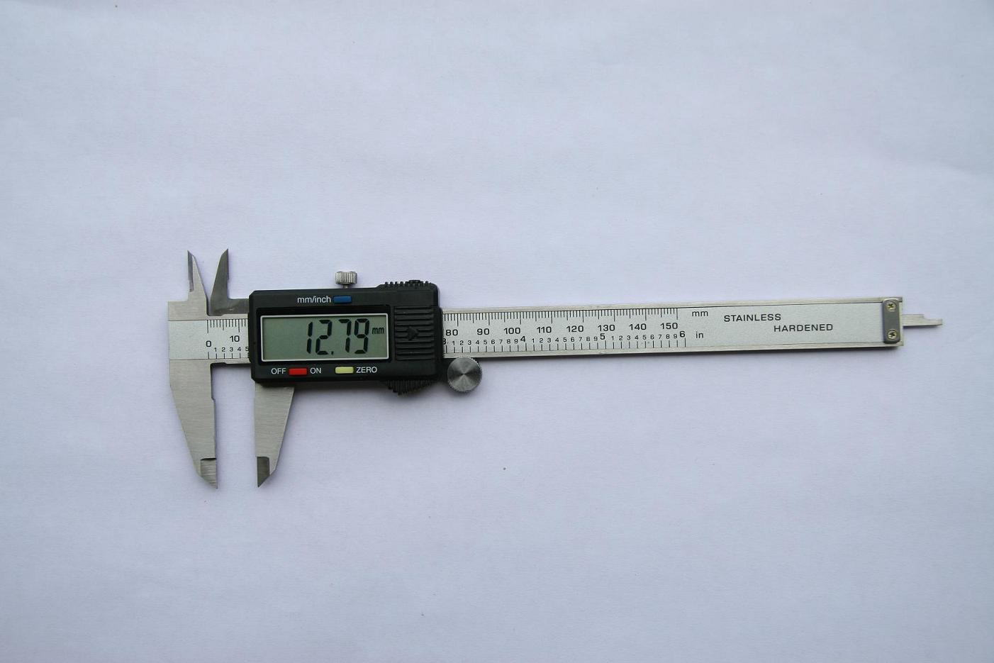 ELECTRONIC DIGITAL CALIPER