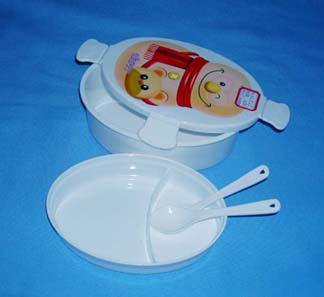 clear plastic food container 