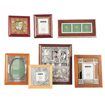 Wooden photo frame 