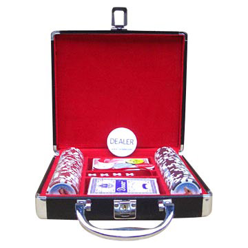 100pcs Poker Chip Set with Black Case