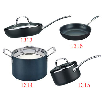 Hard Anodized Aluminum Cookware Set