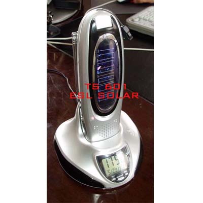 Solar AM/FM Radio Flashlight Crank Dynamo TS 601