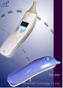 Ear thermometer