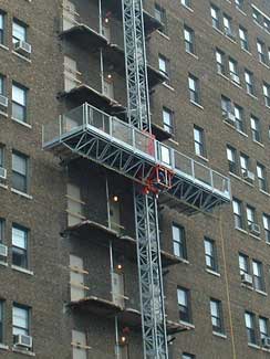 mast climbing work platform