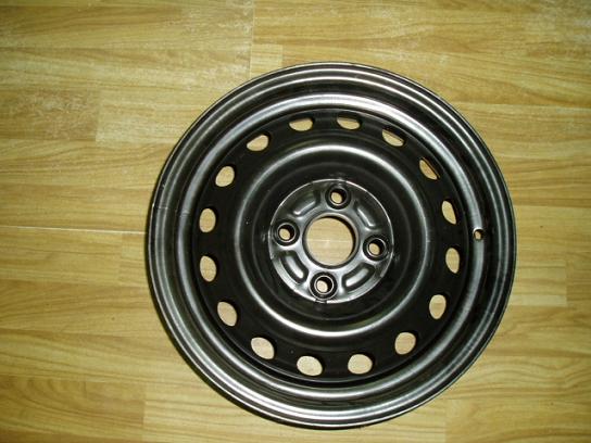 Nissan wheels