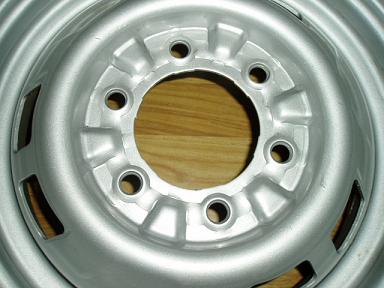 NIssan wheels