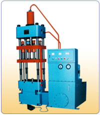 THREE MORIVE HYDRAULIC STRECTCHING MACHINERY