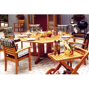 Wooden Rest Table and Chairs