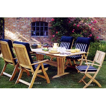 Wooden Rest Table and Chairs