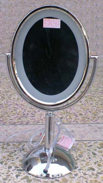 Oval shaped light makeup mirror