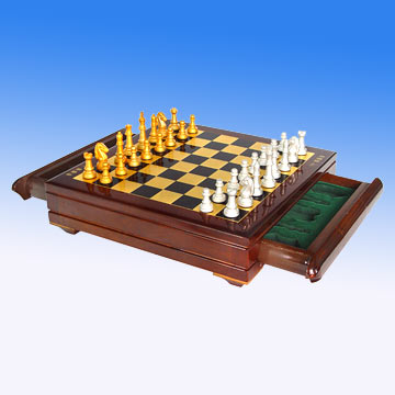 Alluvial Gold Surface Chess Sets