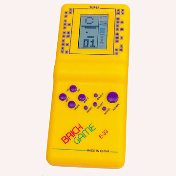 hand held electronic game 