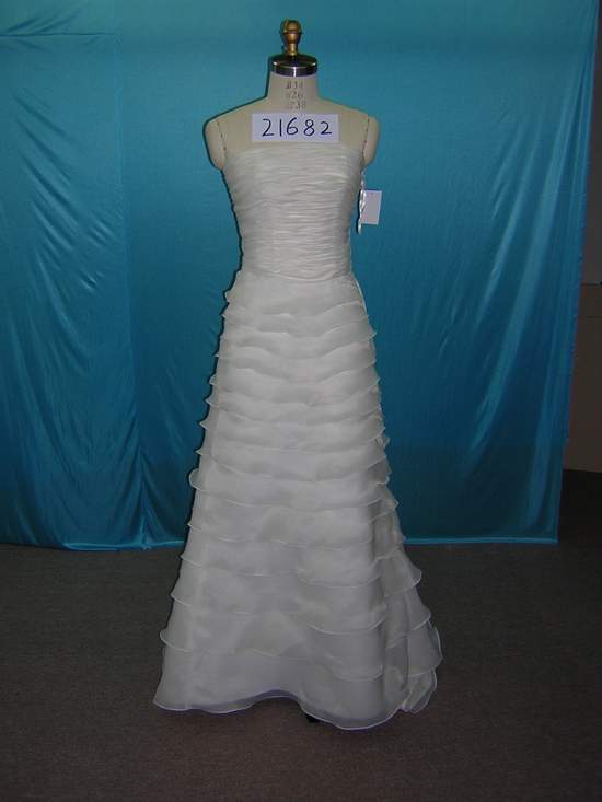 wedding gown style 21682