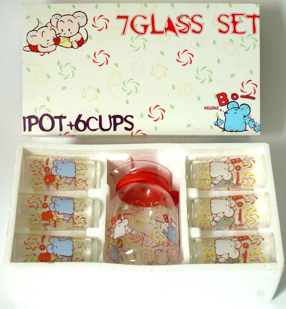 6 cups and a water jar in a gift box