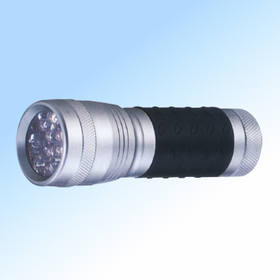 Aluminum LED flashlight