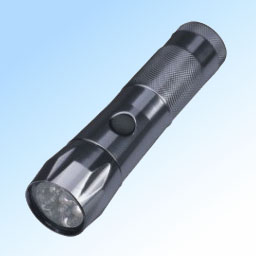 Aluminum LED flashlight