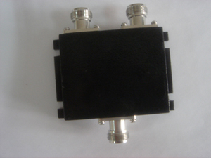 800-2500MHz 2-Way Microstrip Power Splitter