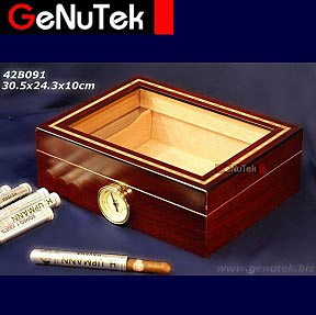 humidor with glass window inlay strip