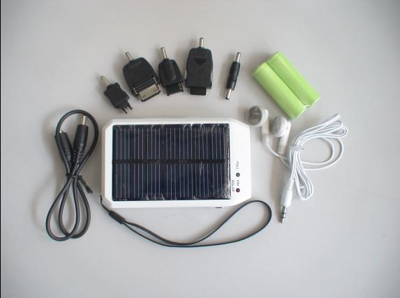 Solar Powered Cell Phone Battery Charger(with FM radio function)