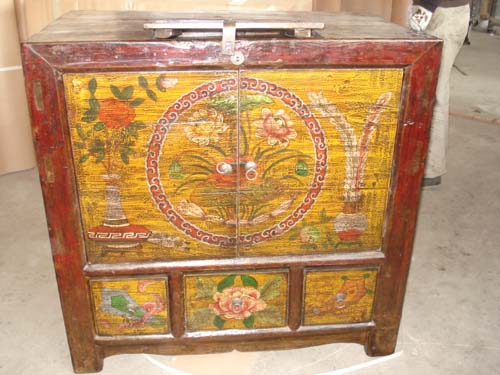 Old painting small cabinet
