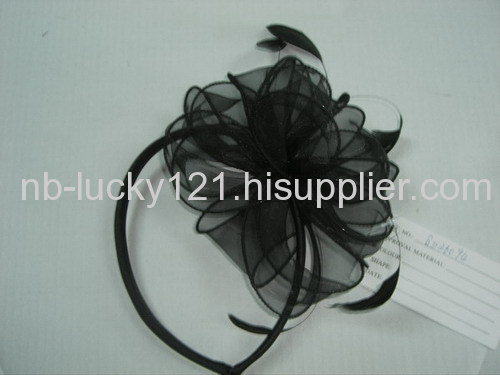 FASHION FASCINATOR