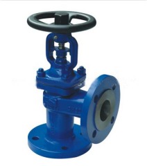 Right angle bellows globe valve