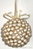 KISSING BALL HANGING-CREAM PEARL