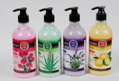 organic shampoo