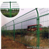 wire mesh fence